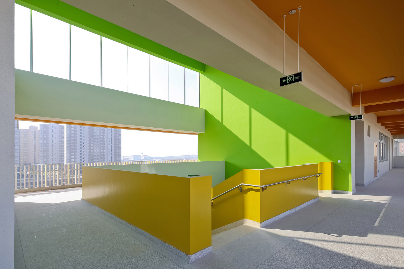 崧淀路中学校园,上海 / 致正建筑工作室-33