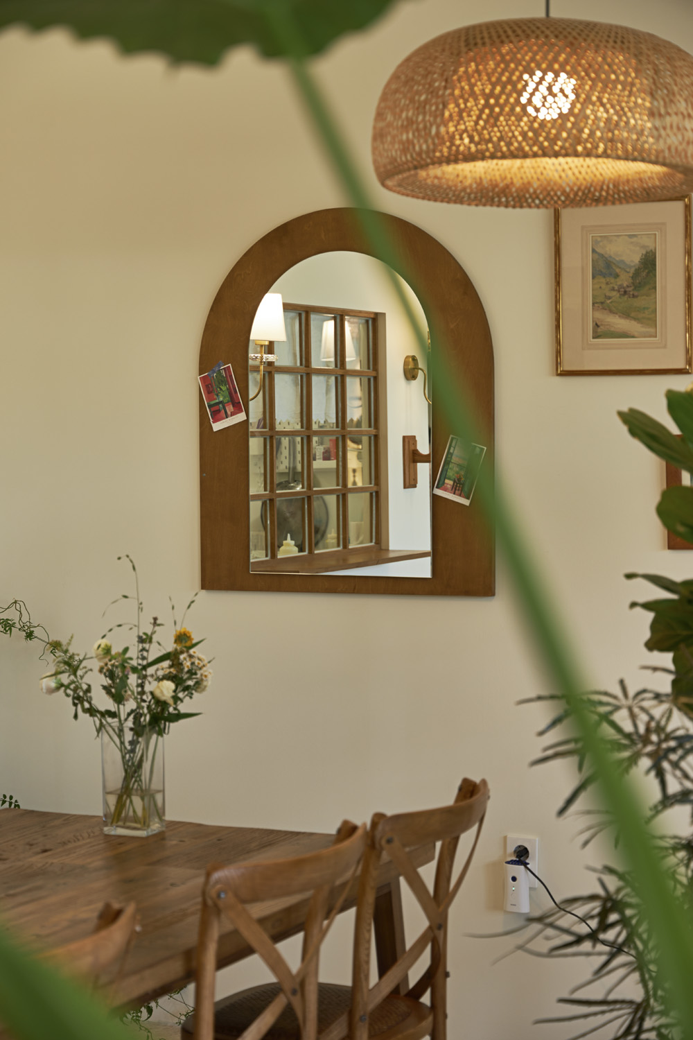 简约 25 坪咖啡店，展现白色木质空间魅力-13