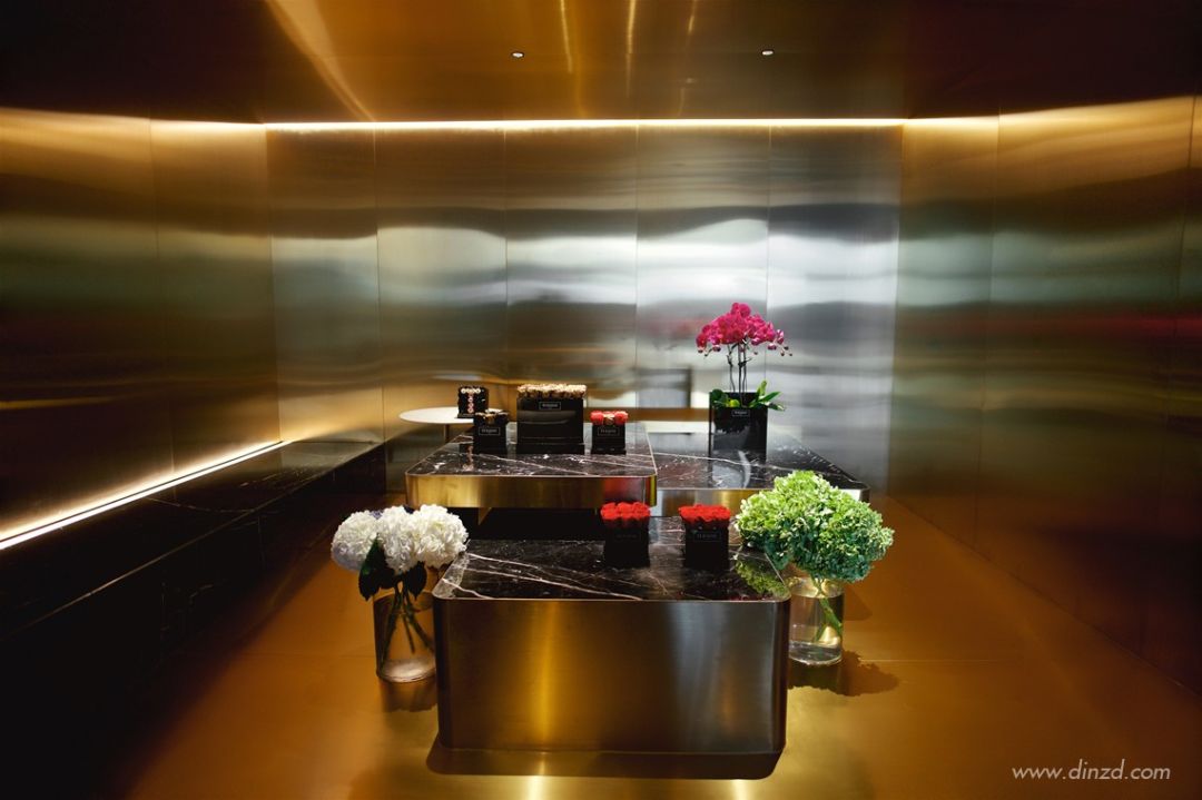 西安 TUESDAY AOYAMA 多领域创新复合店，金色悬浮盒子展现空间层次-19