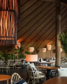 Lan岚·云南bistro餐厅丨中国丽江丨FUNS方糖空间设计顾问