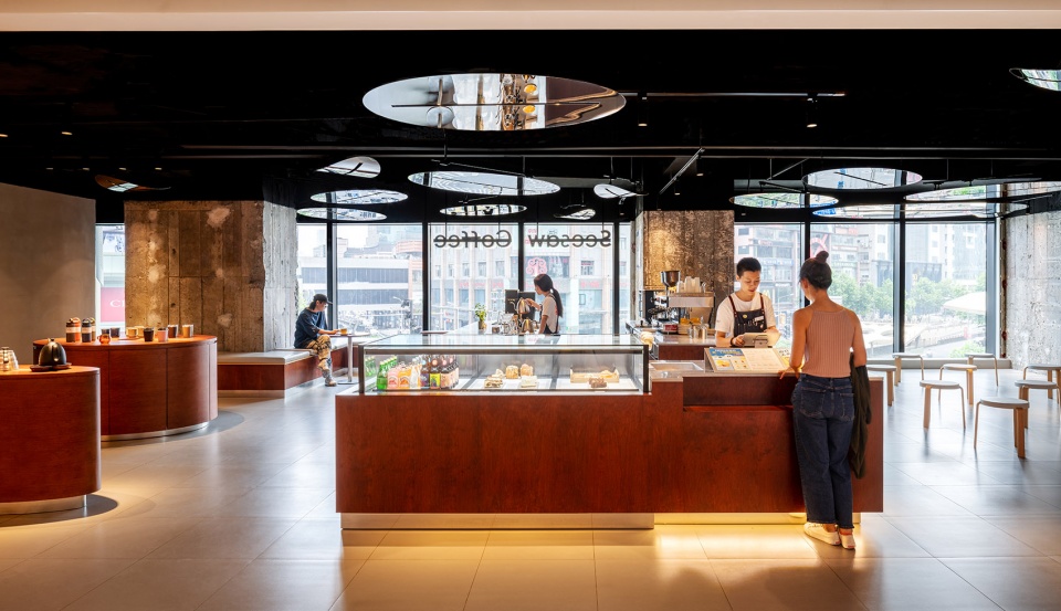 上海 SEESAW COFFEE 店 | 繁忙十字路口的休闲空间-58