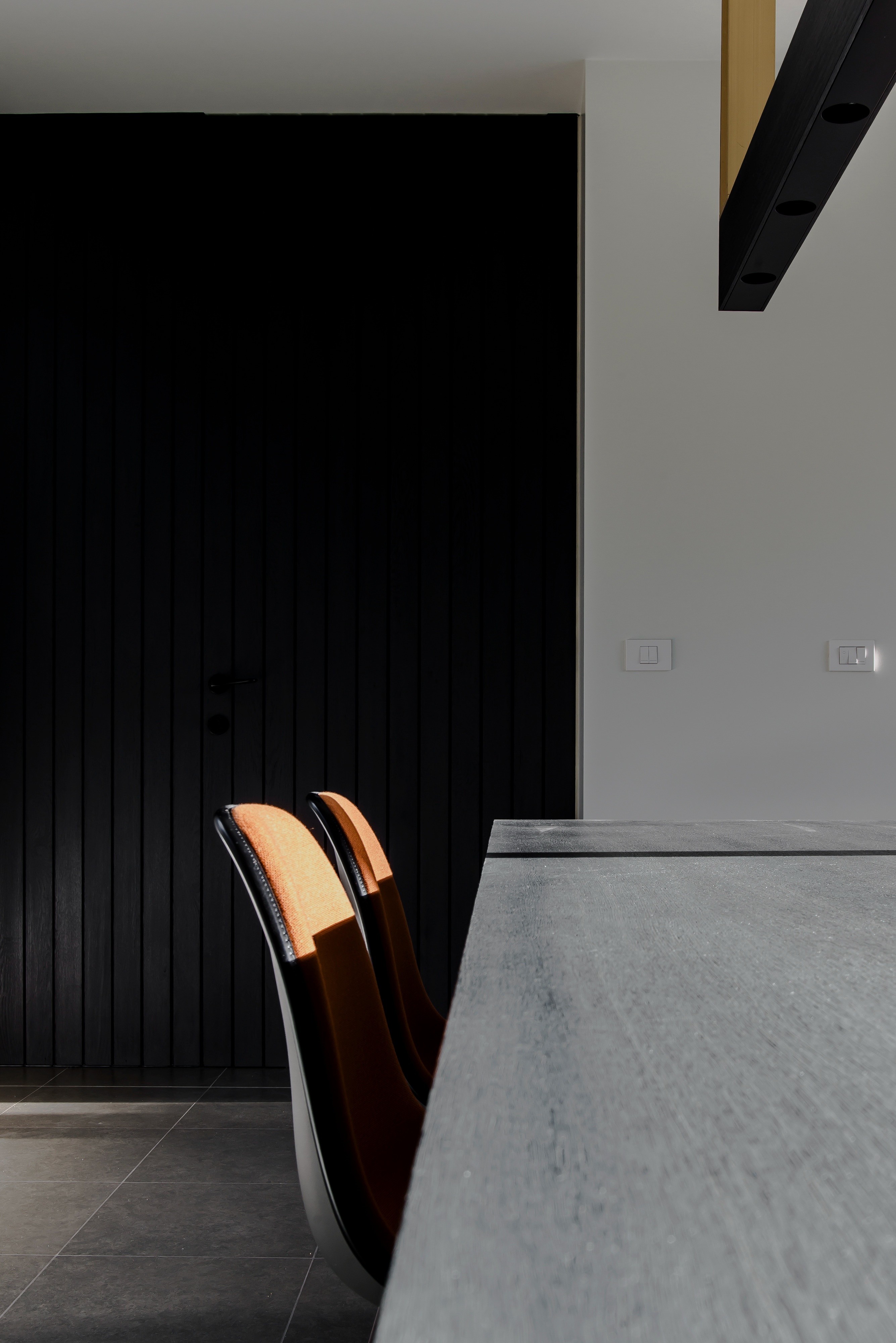 辛特-安德里斯的极简公寓-5