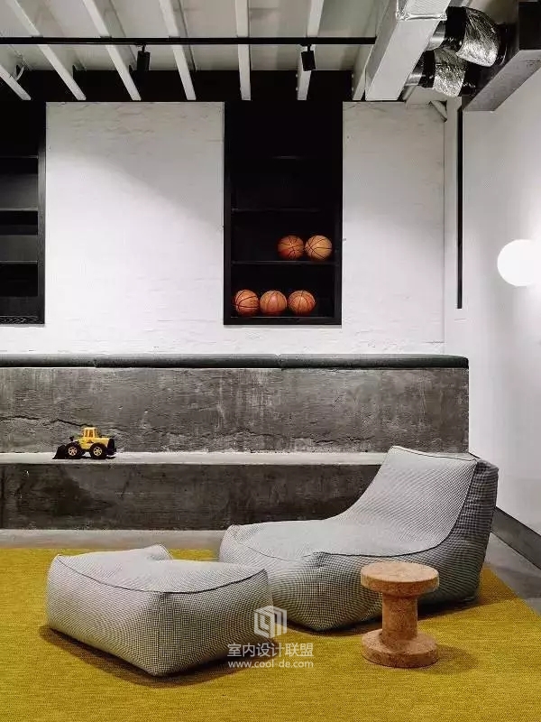 废弃仓库的一次完美转换-11