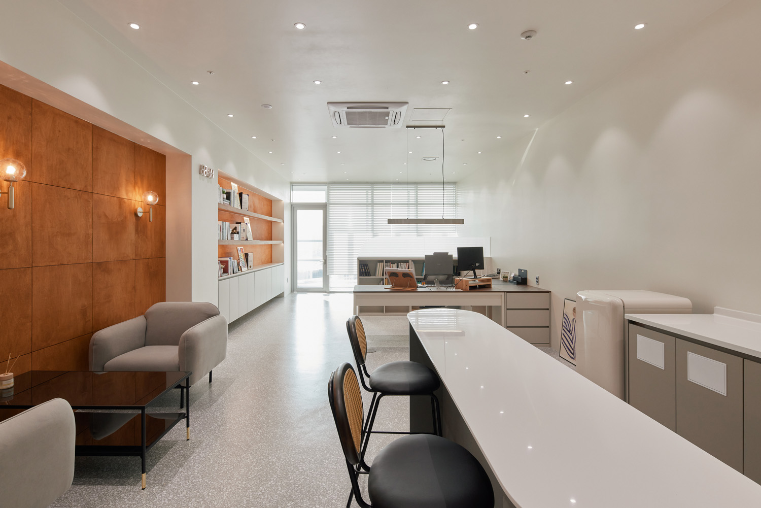 "白色极简，17 平米小空间的华丽转身"-4