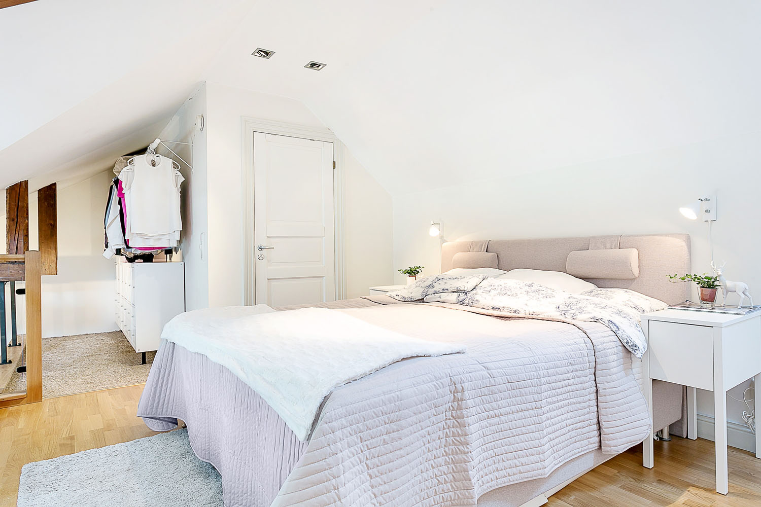 白色梦幻88平两居室公寓设计-17