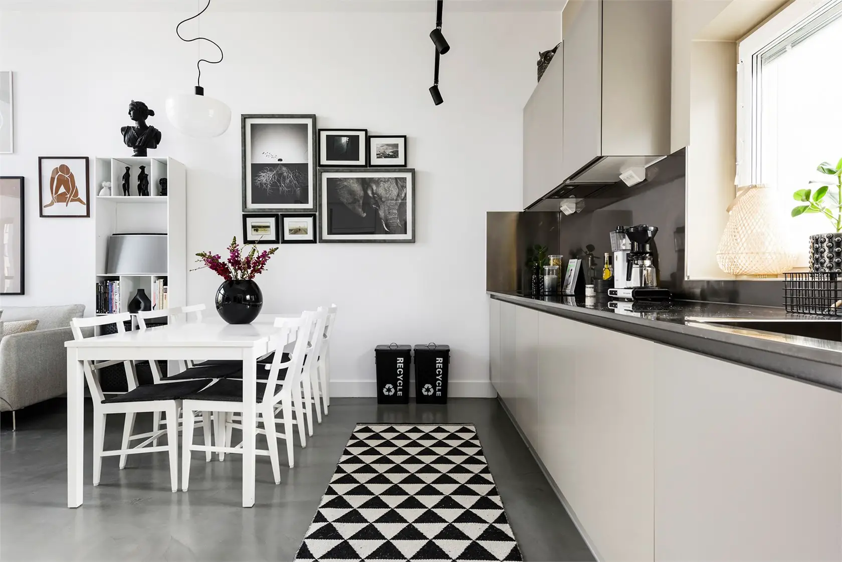 小户型大变身 | 34m2 屋顶露台打造明亮舒适家居空间-7