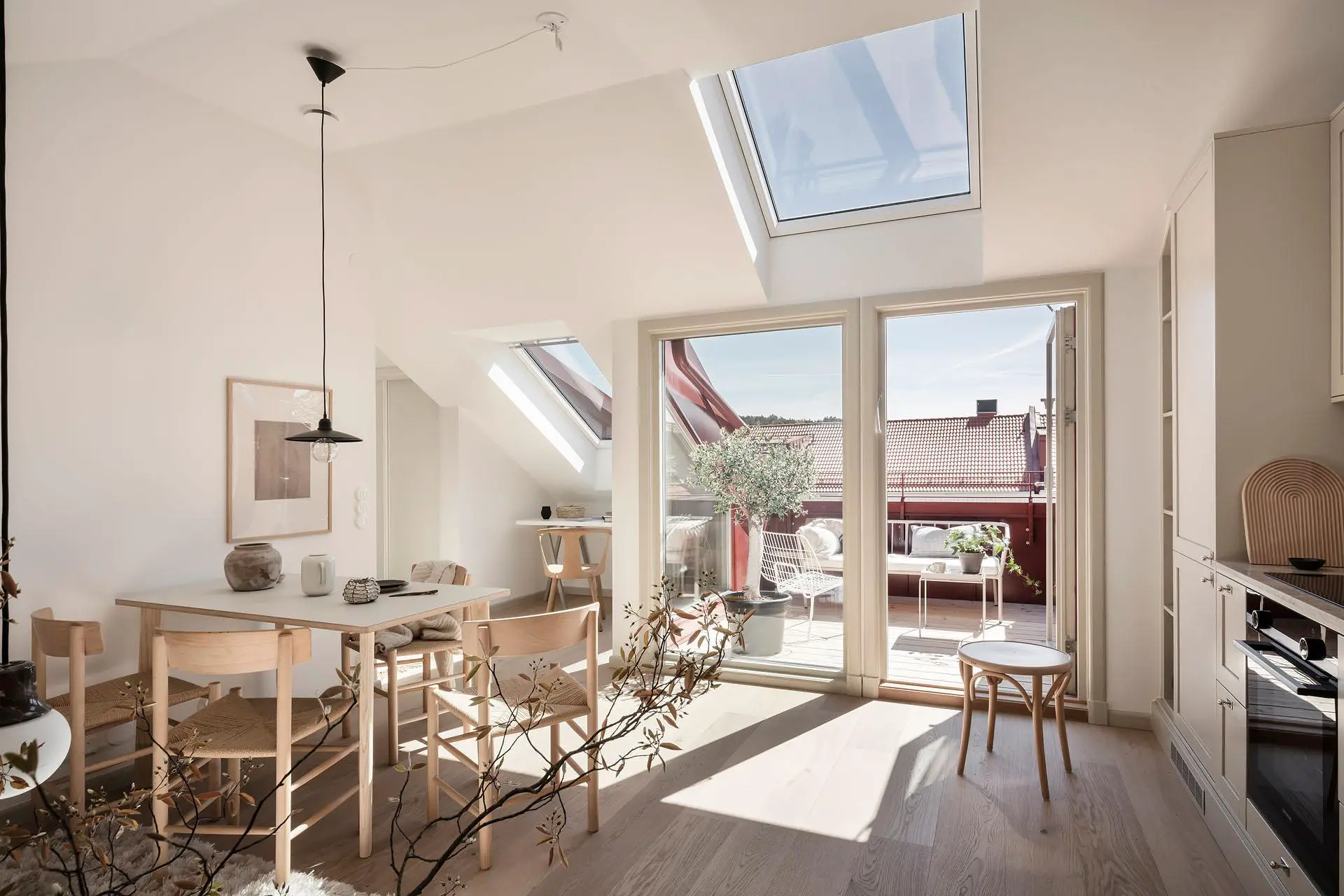 瑞典 35 年建筑 42m2 精致阁楼公寓-5