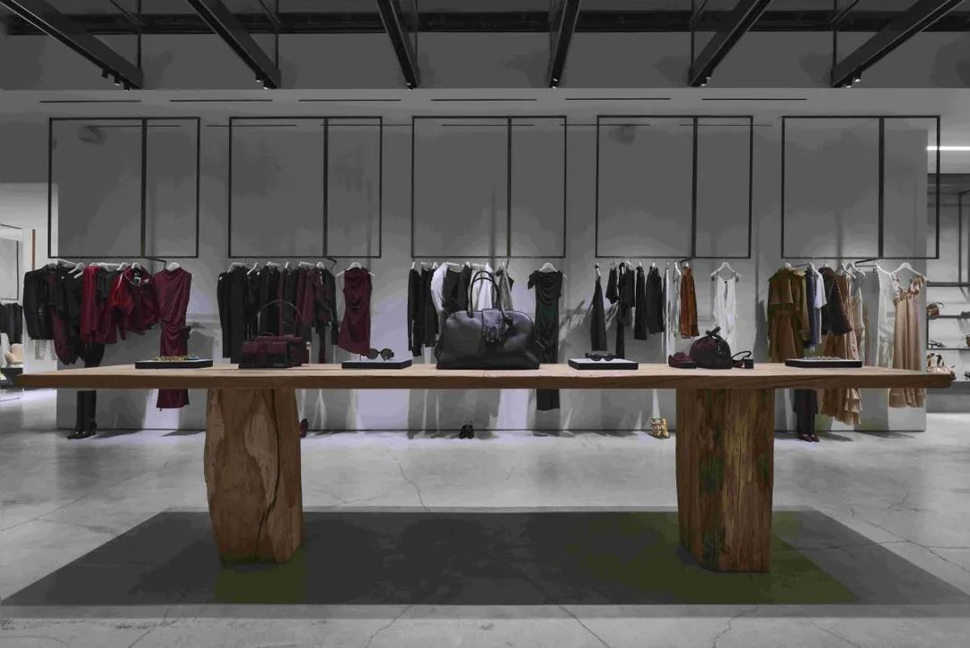 LuisaViaRoma佛罗伦萨旗舰店翻新丨意大利佛罗伦萨丨建筑师Stefania Bartali-3