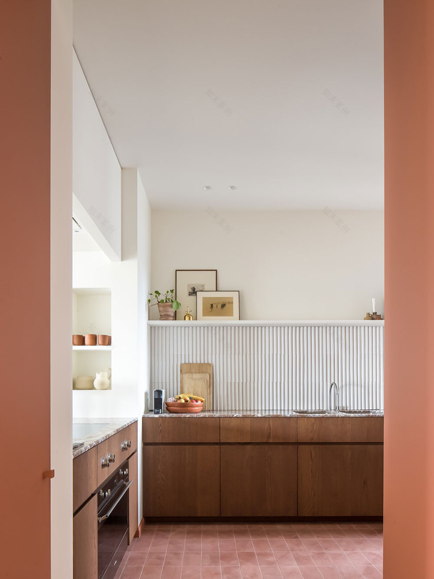 比利时设计师的优雅公寓-9