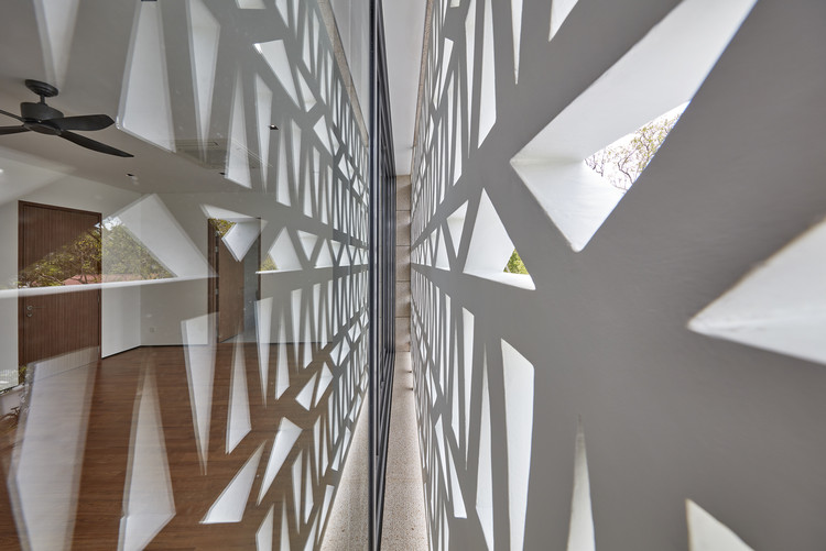 新加坡多代家庭半独立屋设计-21