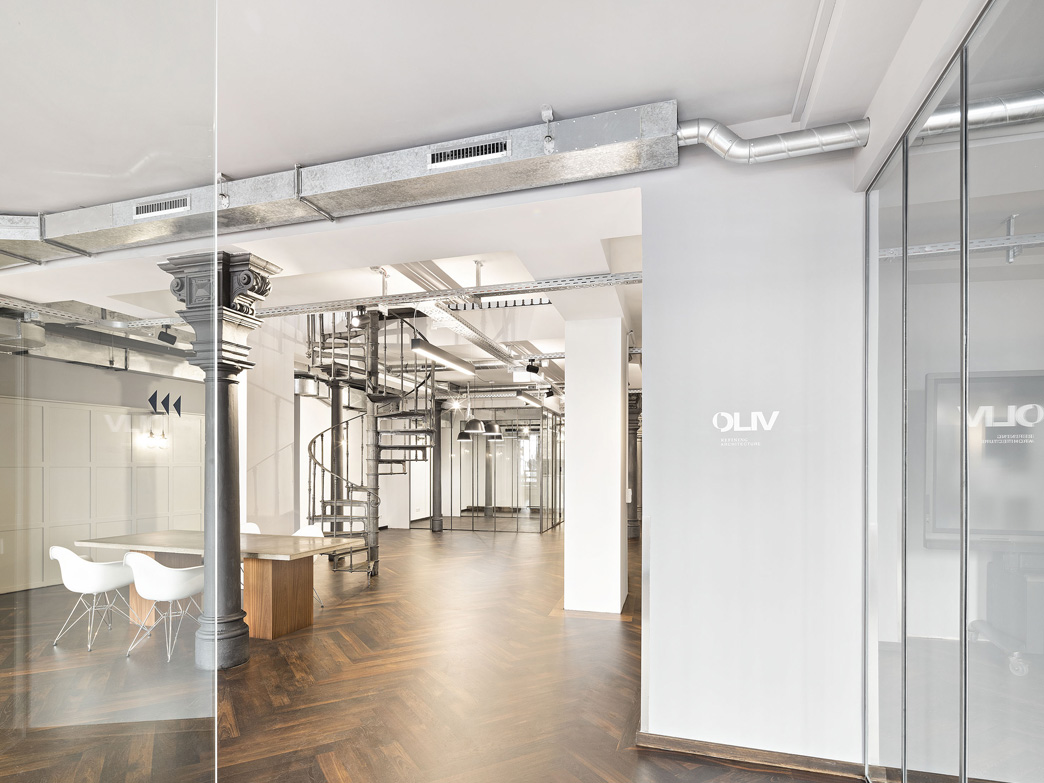 慕尼黑老城区银行办公室改造-9