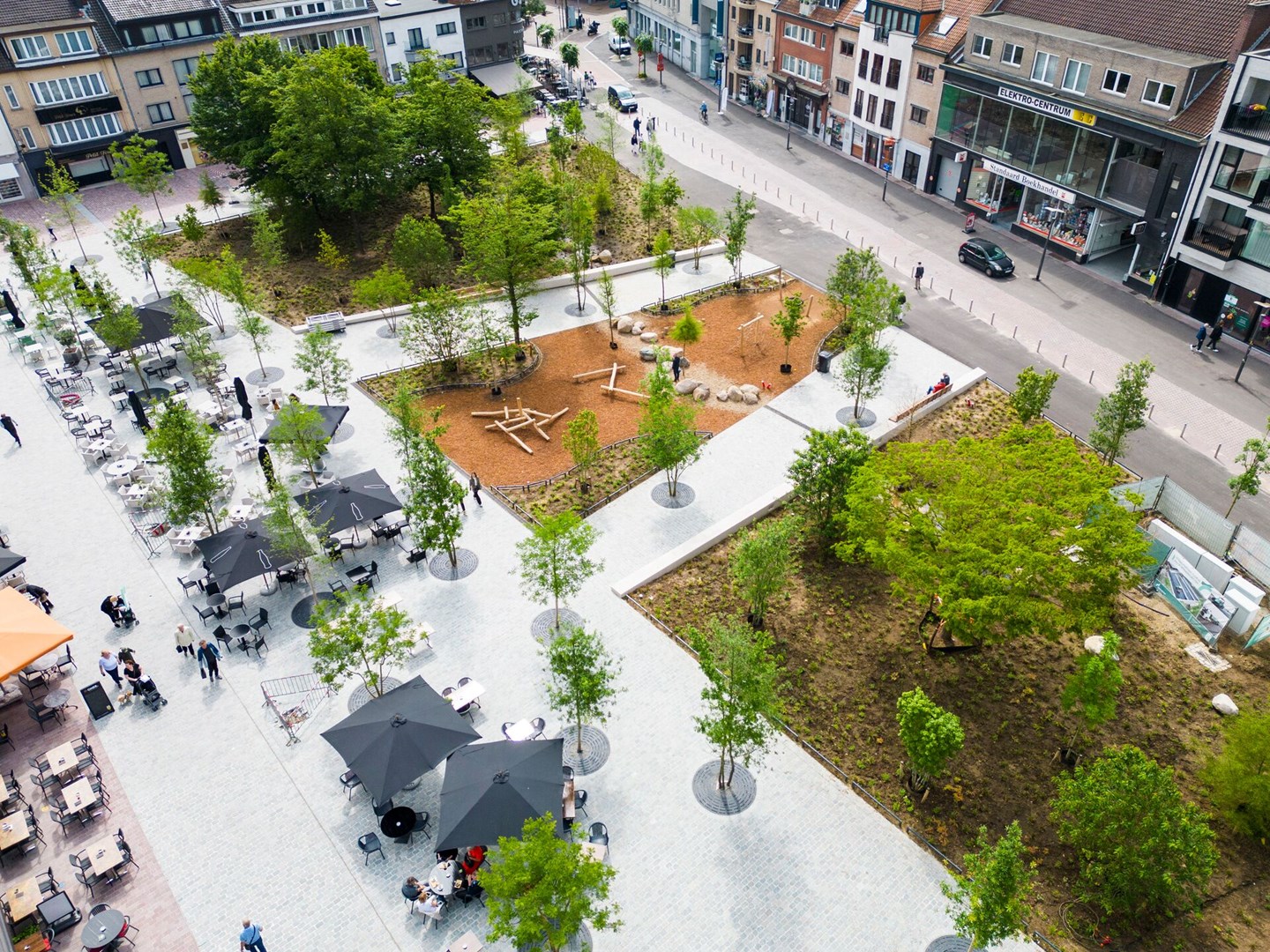 Genk市中心广场绿化改造项目（含大广场等）丨比利时丨Bureau Bas Smets-1