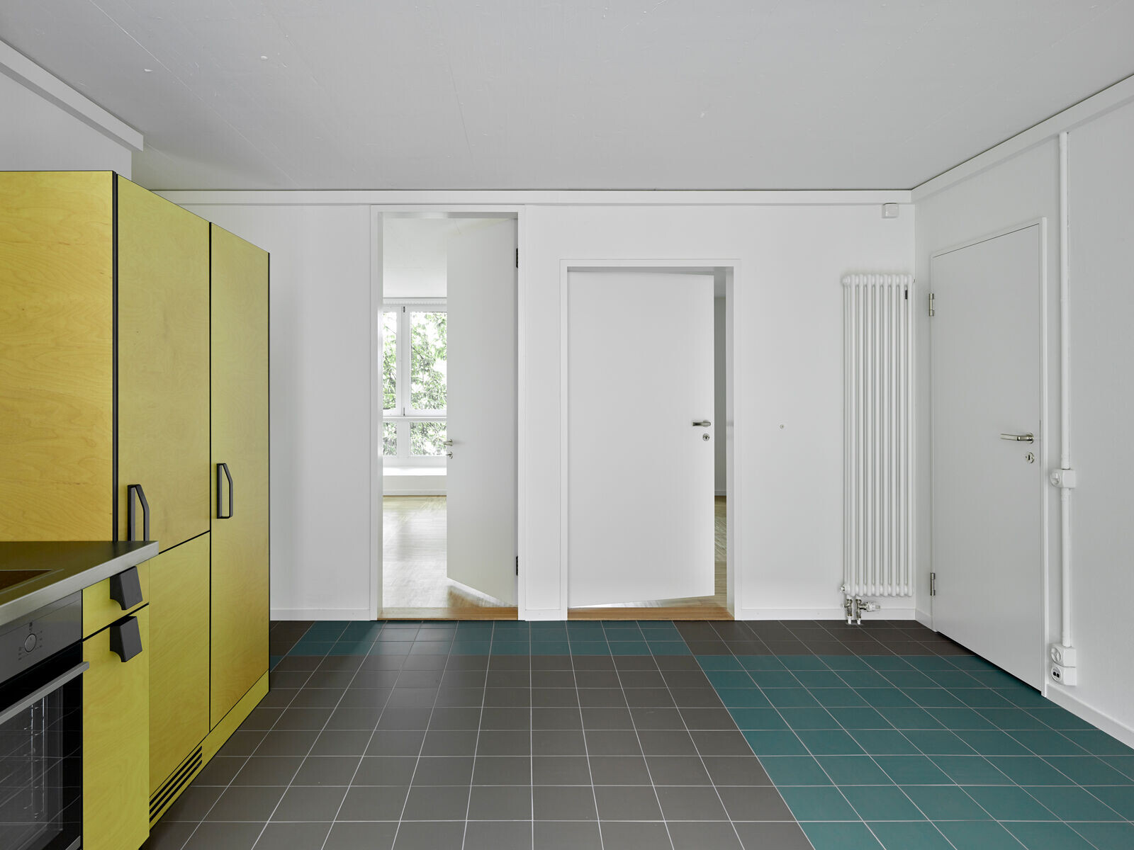 瑞士苏黎世 Freihofstrasse 公寓楼 | 简约实用，新老建筑交融-15