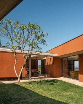 自建别墅丨巴西圣保罗丨Studio Zanskar,TAU Arquitetos