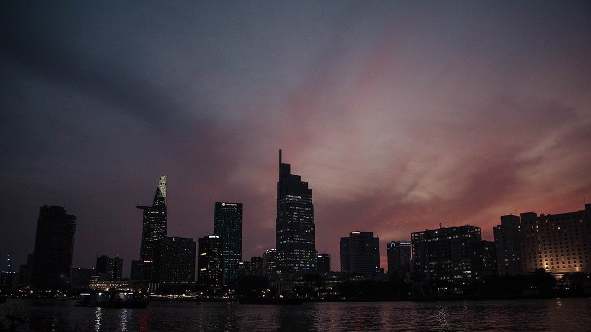Saigon the city never sleep-0