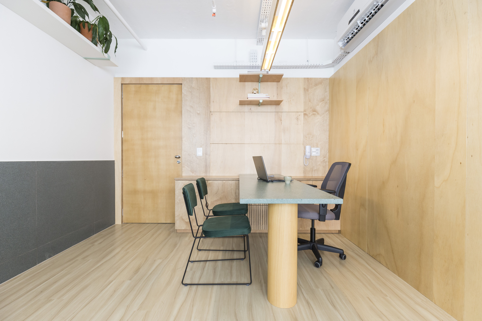 拉斐尔·派瓦的办公室丨巴西丨URBANODE arquitetura-9