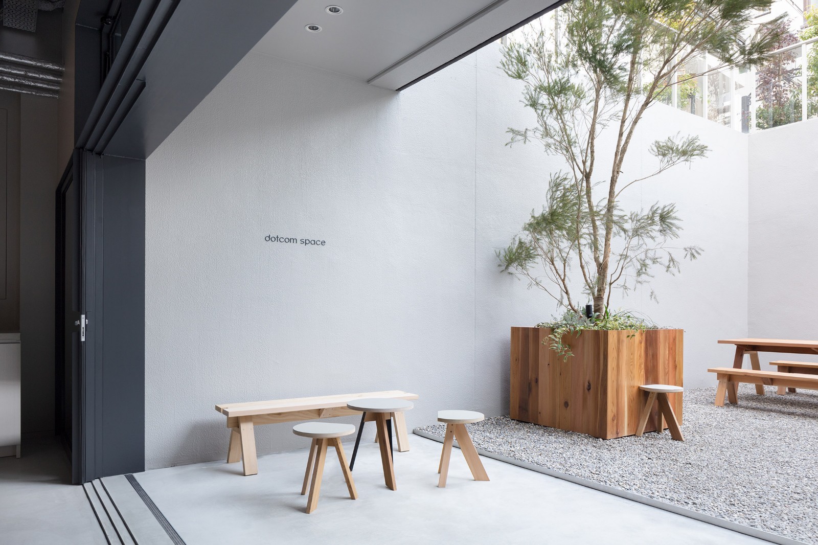 在东京开张的中国咖啡店,设计也玩儿极简风 芦泽启治建筑设计事务所-13