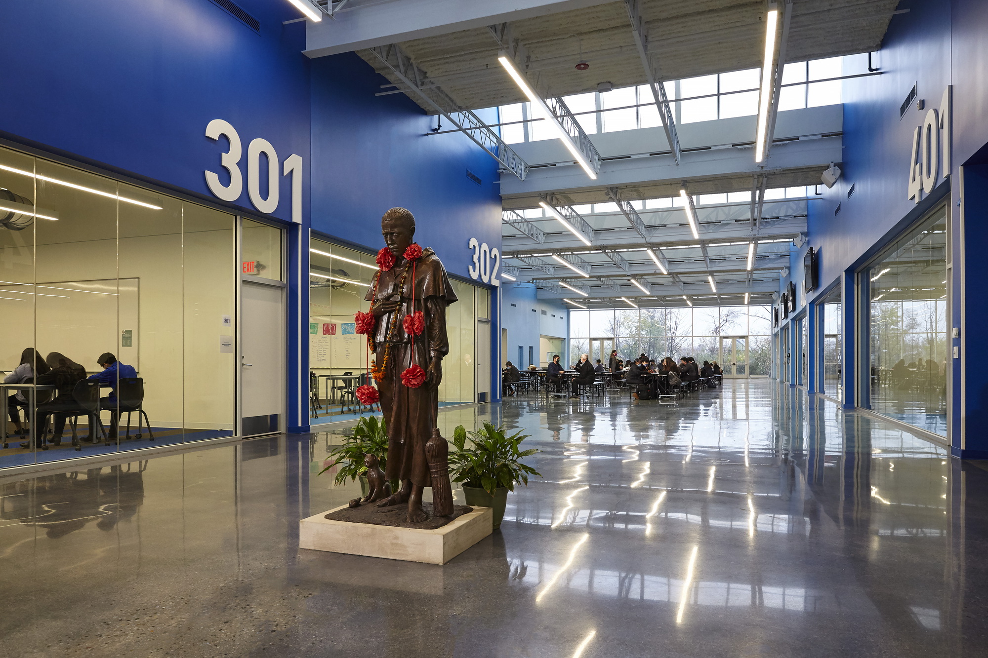 克里斯托·雷伊·圣马丁大学预科学校丨美国芝加哥丨JGMA-54