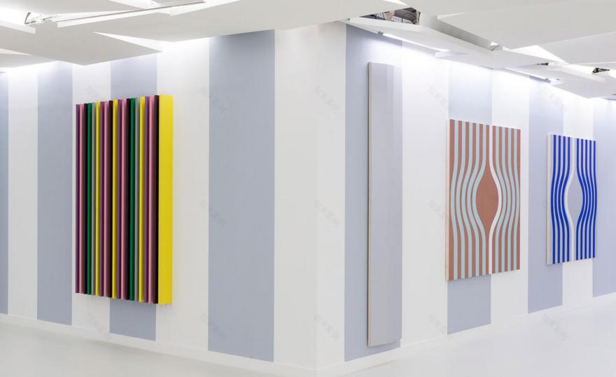 巴黎“垂直线”展览,室内设计展现瑞士抽象艺术-15