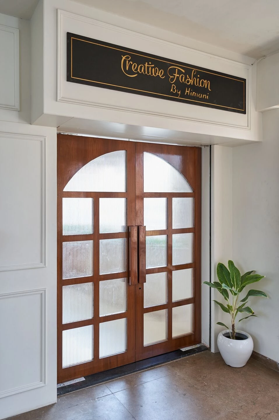 Reviving Elegance 时尚服装店室内设计丨印度丨Ingenious Studio-53