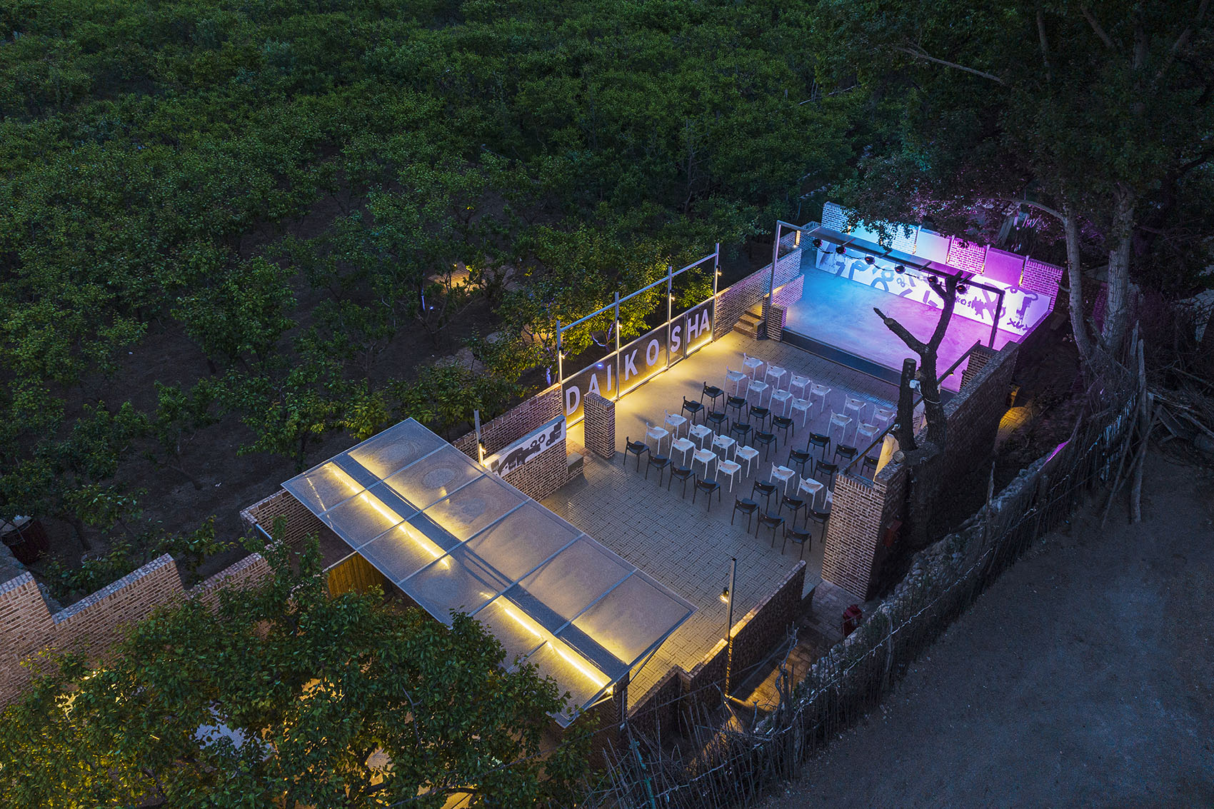 呼和浩特大良造 salon – 乡村的剧场丨中国呼和浩特丨大良造建筑与环境-25