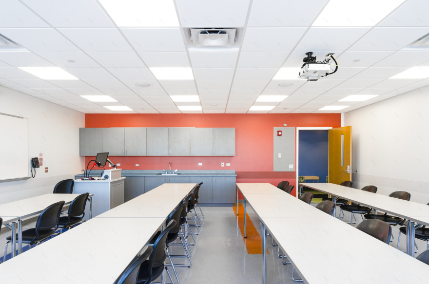 色彩活力,环保节能,打造社区标志—— College of DuPage Naperville Regional Center 翻新设计-17