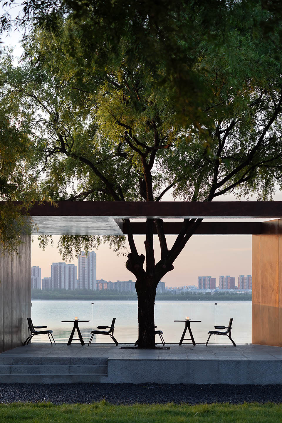 大庆滨洲湖:工业遗存的商业活化丨中国大庆丨慢珊瑚设计-43