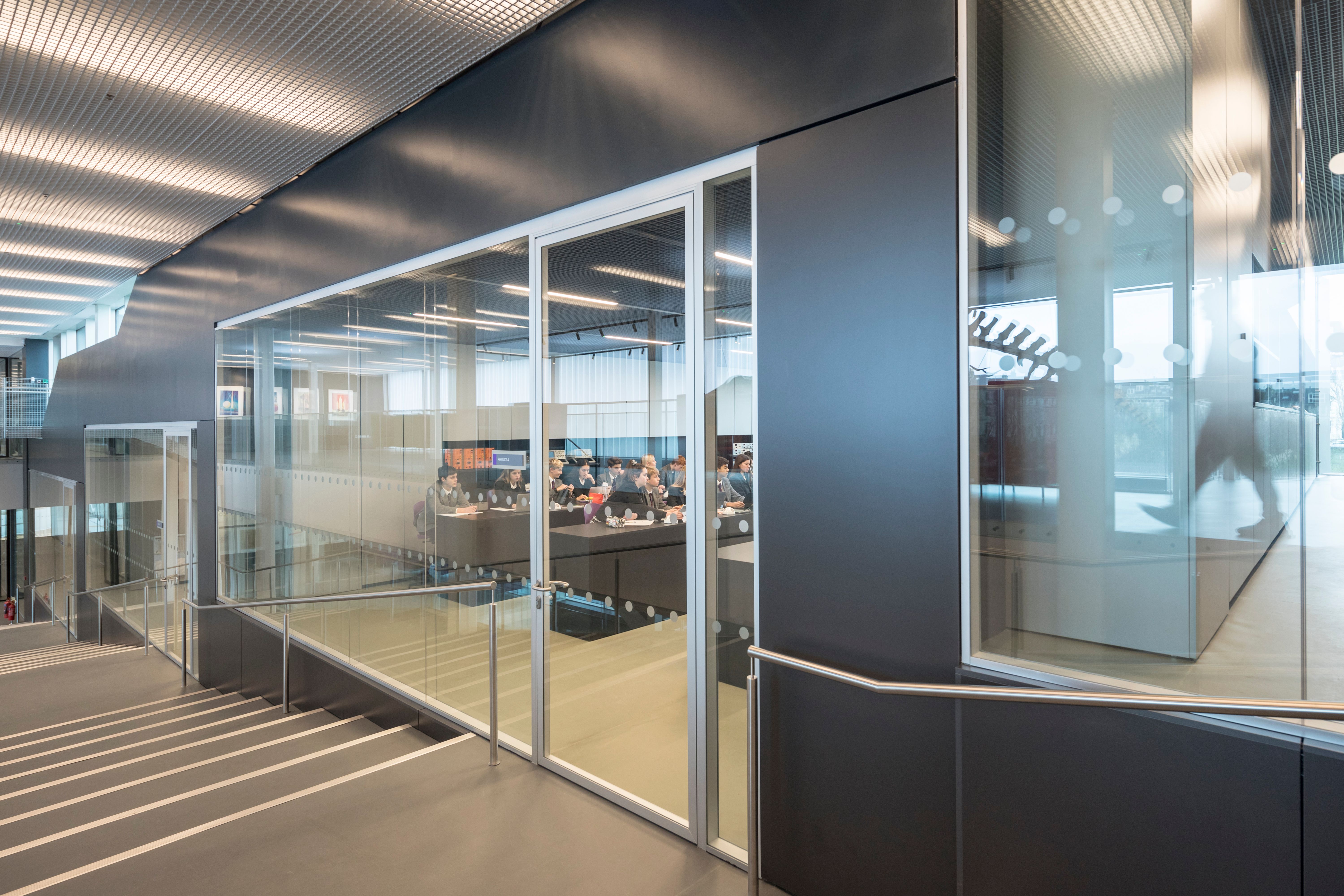 Brighton College 科学体育教学楼-45