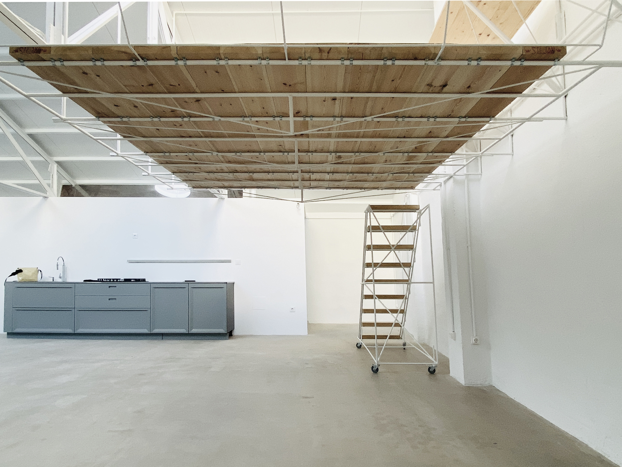 Topo's Shed Workspace and Housing / Pía Mendaro-45