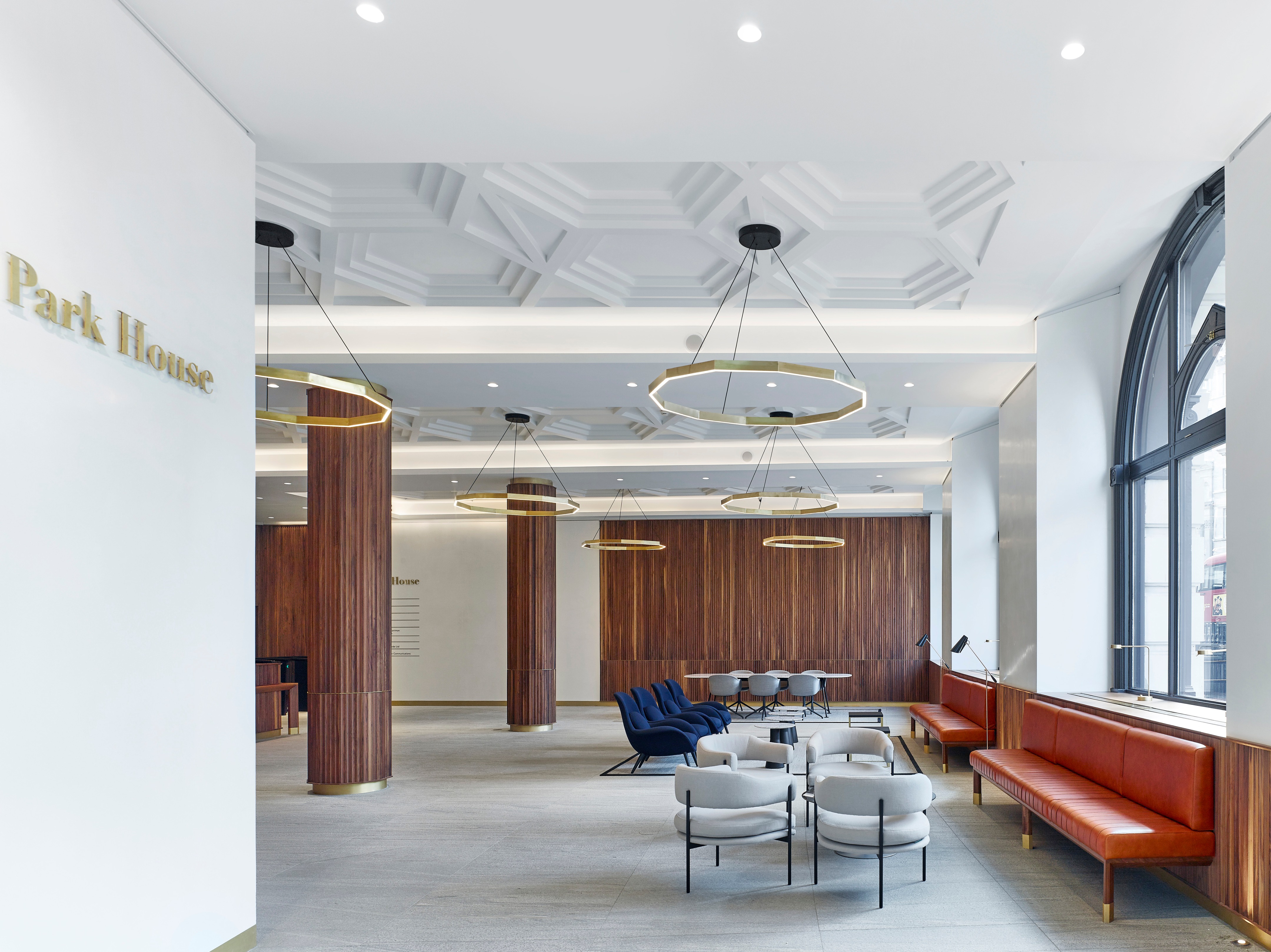 伦敦金融城 Park House 翻新 打造独特 coffered 天花板-6