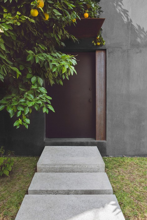 75平“黑色巨石”住宅 ︱Isauro Huizar-13