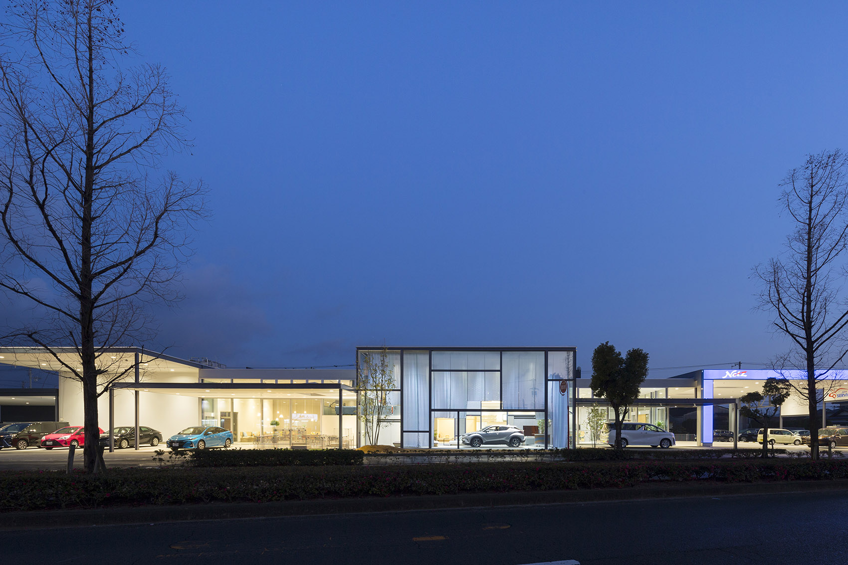 J. Spot Imabari汽车展室及服务商店，日本 / YANOAOYAMA Architecture Design-46