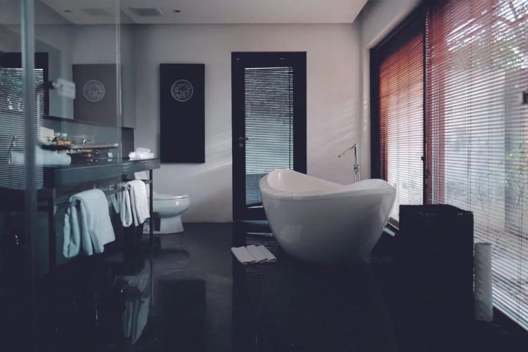 酒店内卷新高度 · 美景浴缸大比拼丨中国上海-6