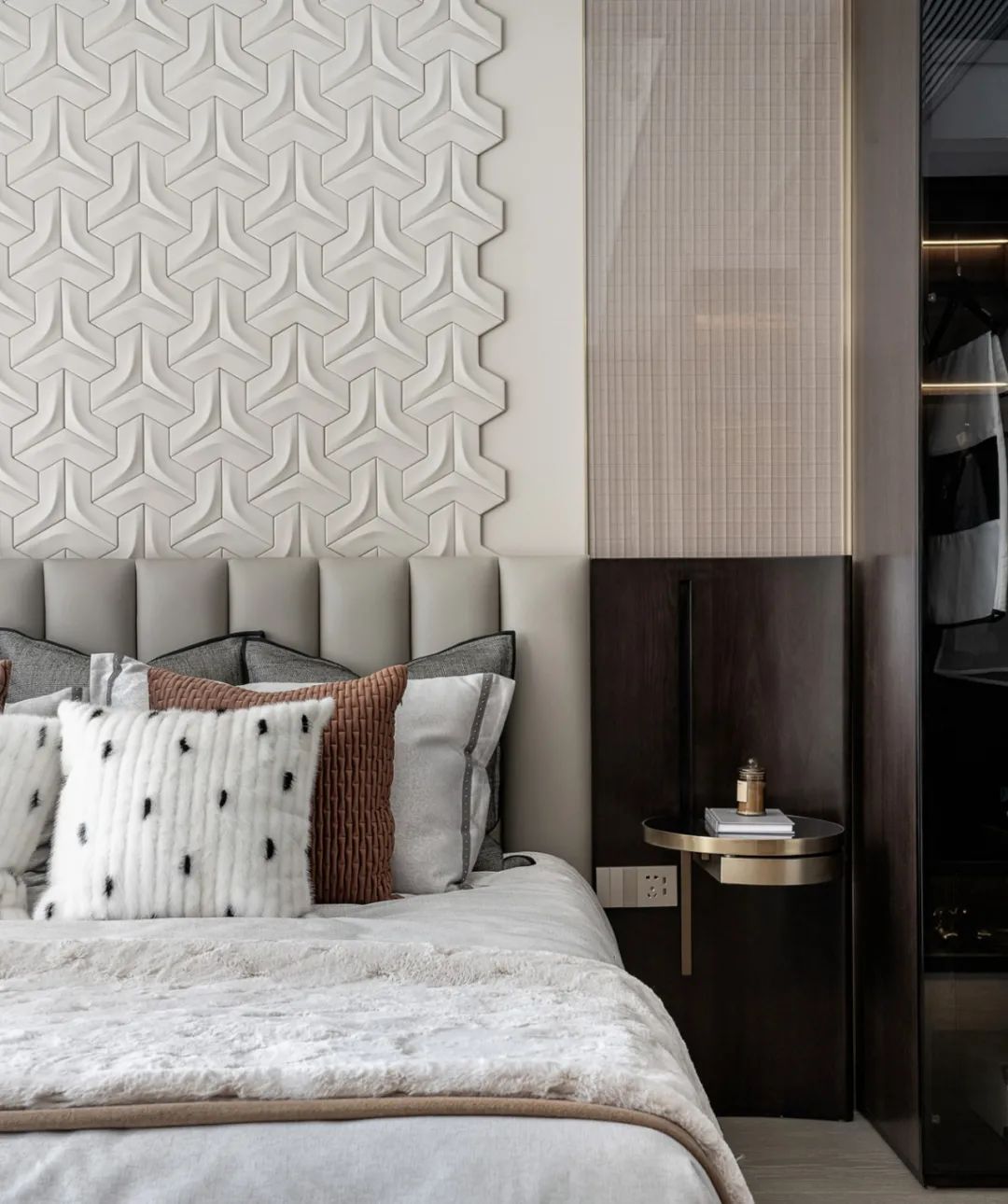 全球视野下的轻奢公寓设计丨中国上海丨HWCD 设计工作室-40