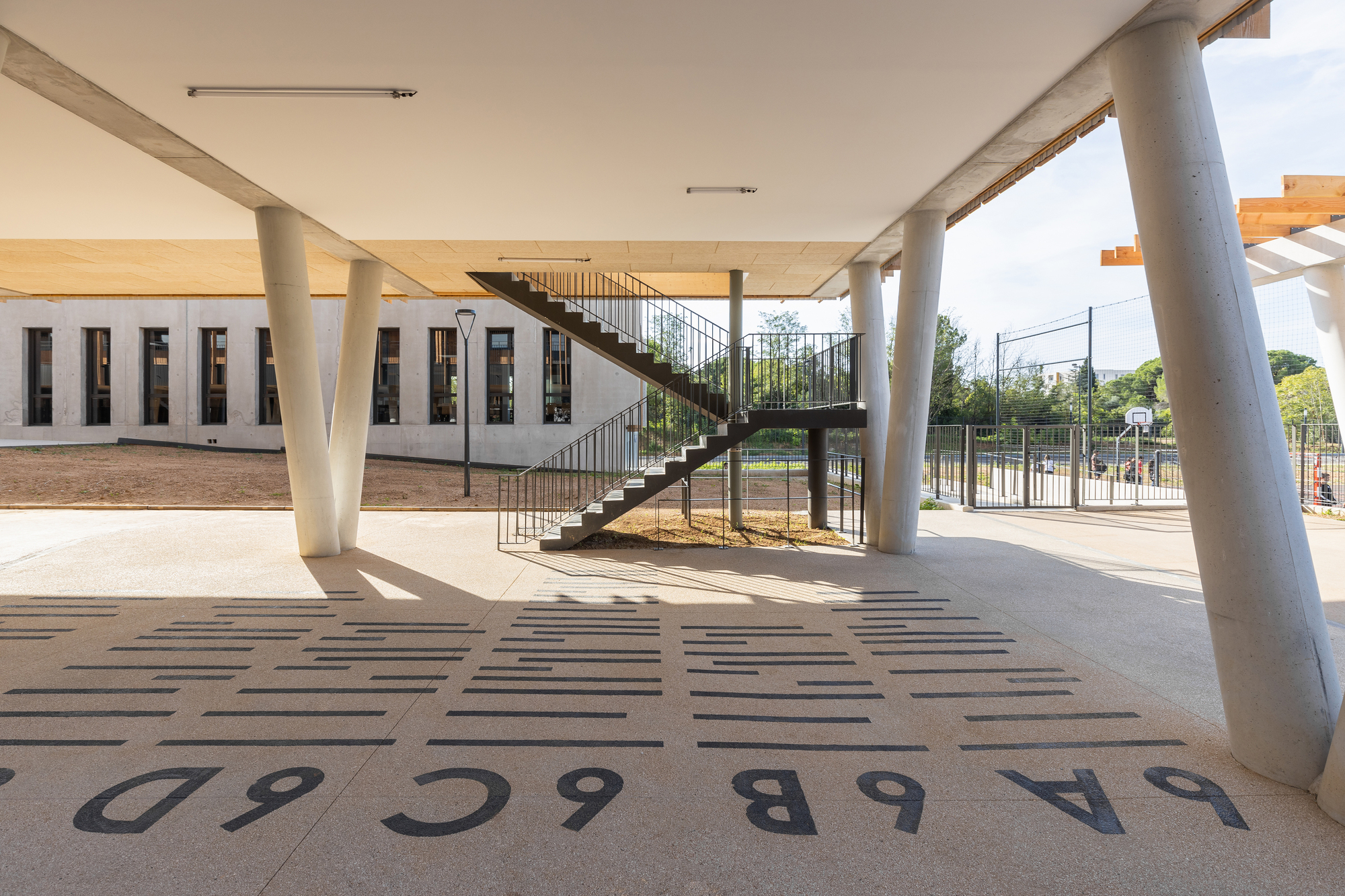 Port Marianne 中学丨法国蒙彼利埃丨A+Architecture 和 AMG Architectes-15