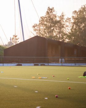 Polo Hockey Club’s Clubhouse Extension / Atelier TAG