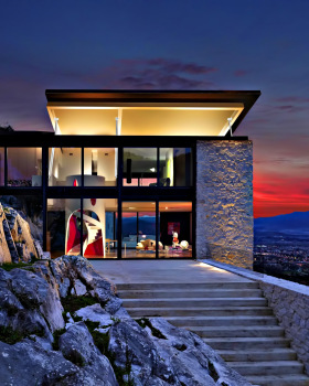 Villa Butterfly 豪华住宅丨意大利丨Michel Boucquillon Architects