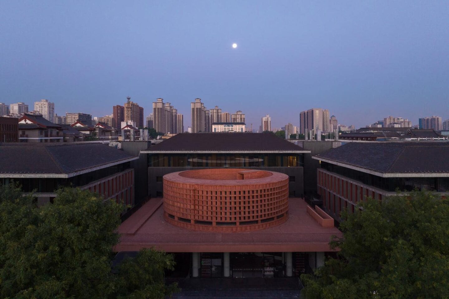 Neri&Hu Adds Sculptural Terracotta-hued Structure To Qujiang Museum Of Fine Arts - IGNANT-13