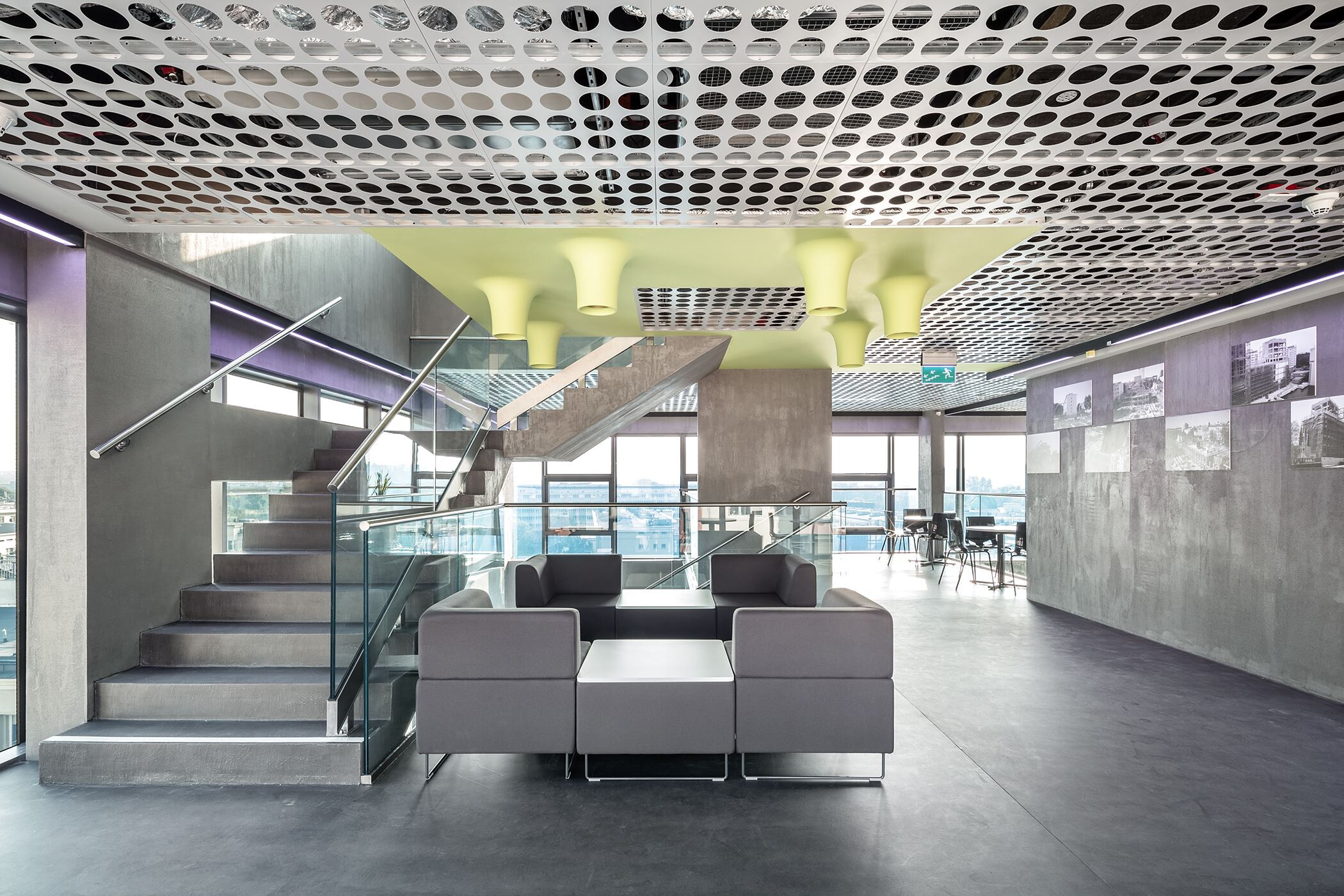 波兰 AGH 科技大学现代室内设计案例解析-16