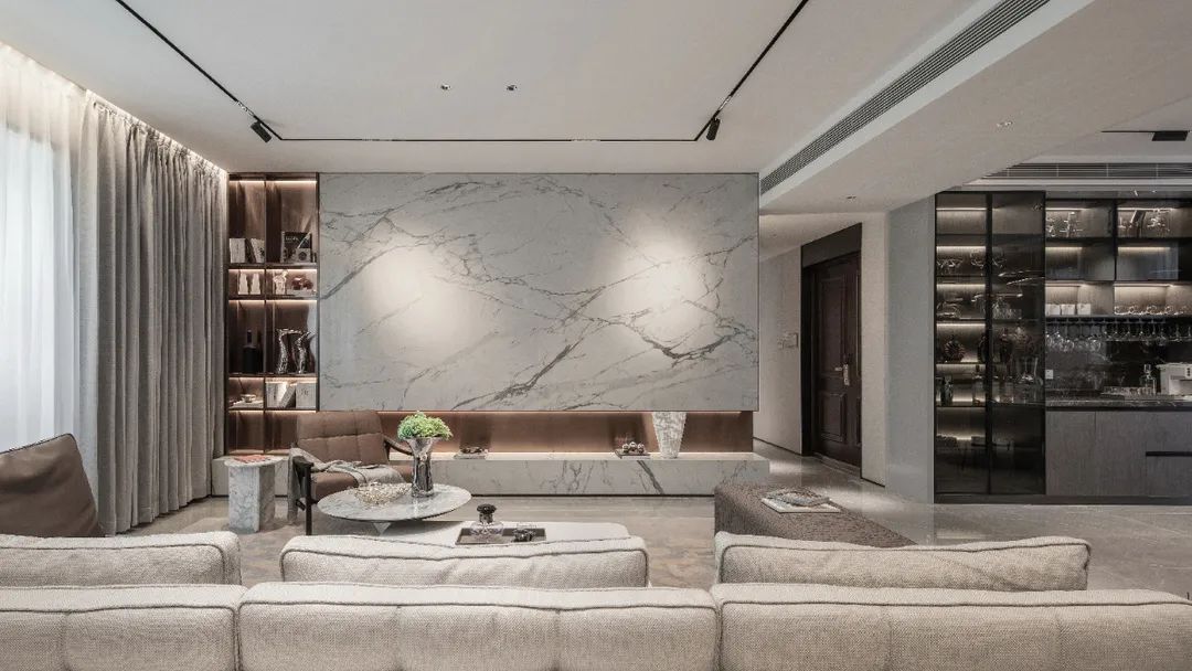 融创 · 东山府又一颠覆设计： “剧场式”大平层，重创空间使用价值-6