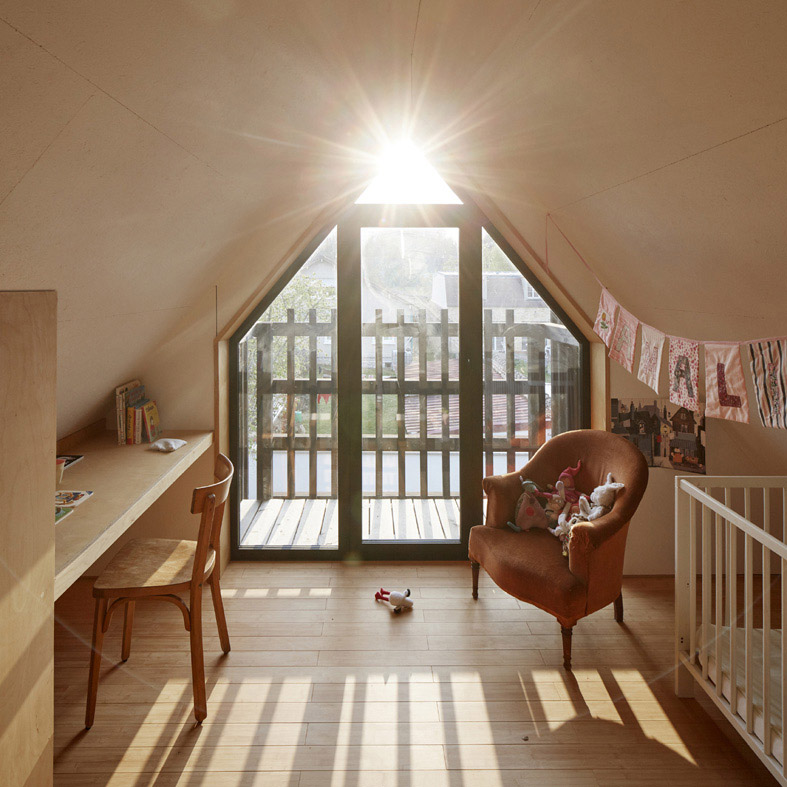 墙壁间的住宅，法国 / arba-74