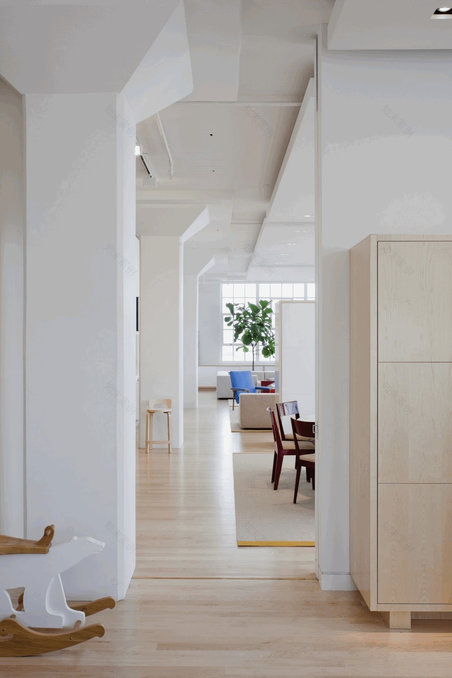 Tribeca Industrial Loft Offers Stunning Manhattan Views-15