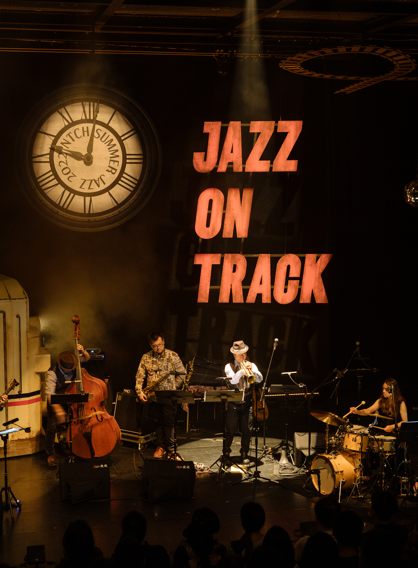 《前進吧！爵士特快車》舞台设计及制作丨山峸-21