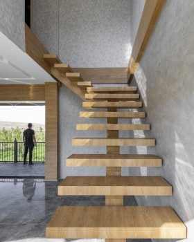 伊朗 Maku 花园别墅丨White Cube Atelier