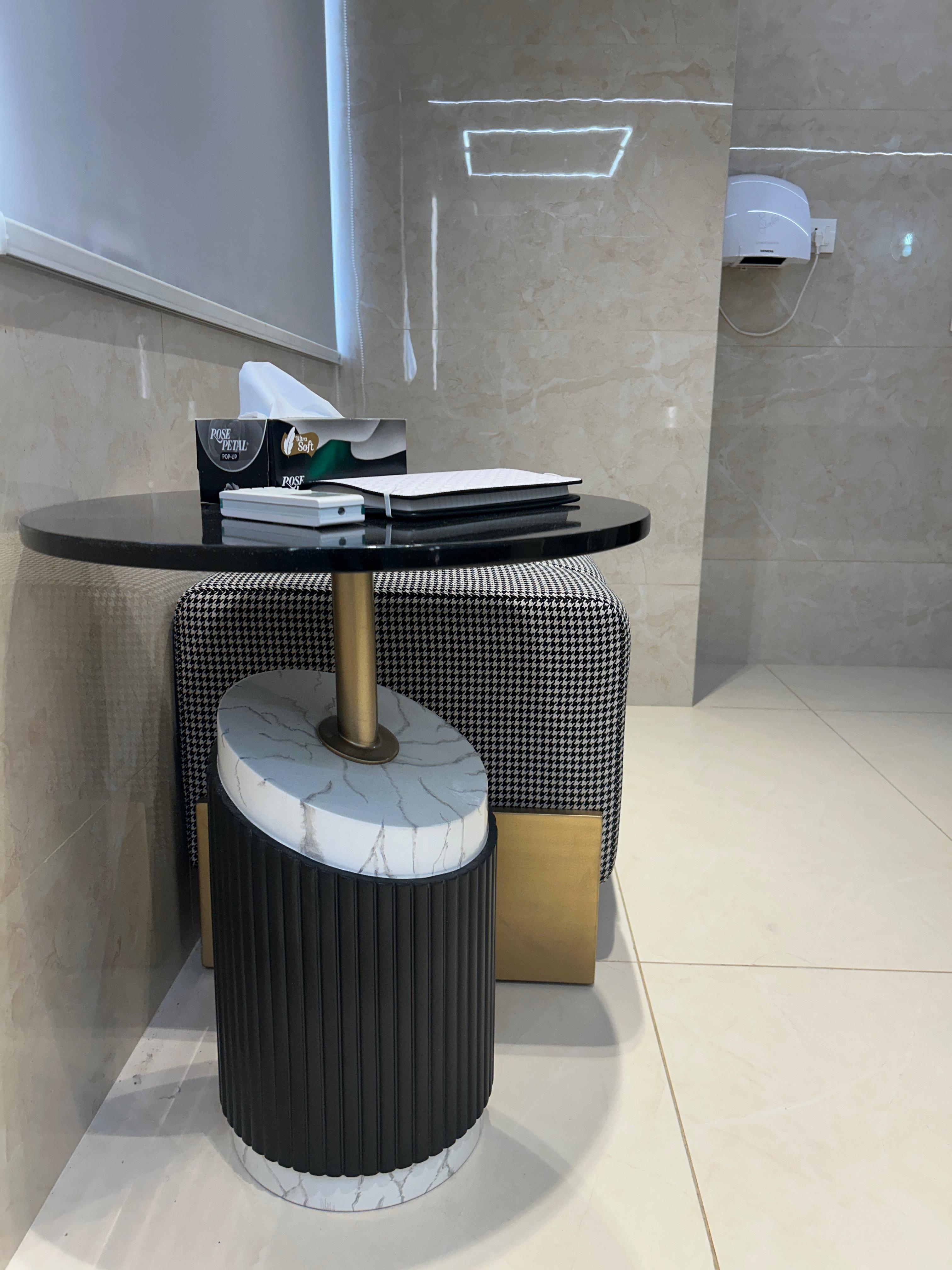 EXECUTIVE RESTROOM DESIGN-2