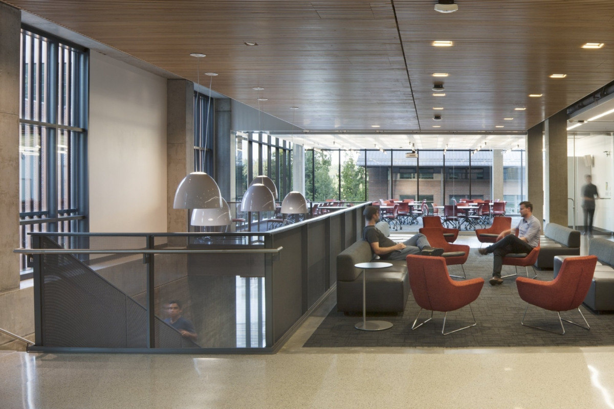 华盛顿大学博塞尔分校 Discovery Hall-7