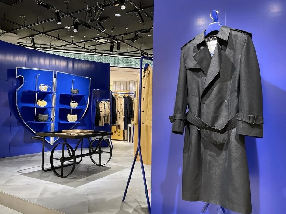 Burberry 东京 2024 春夏季“舞台”快闪店丨日本东京-7