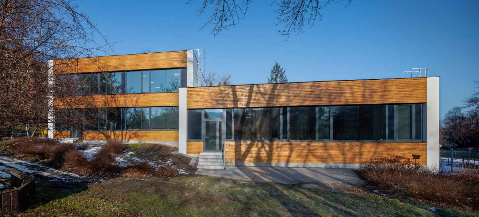 Rekonstrukce fasády MŠ Ignáce Šustaly v Kopřivnici – Mrva.net-22