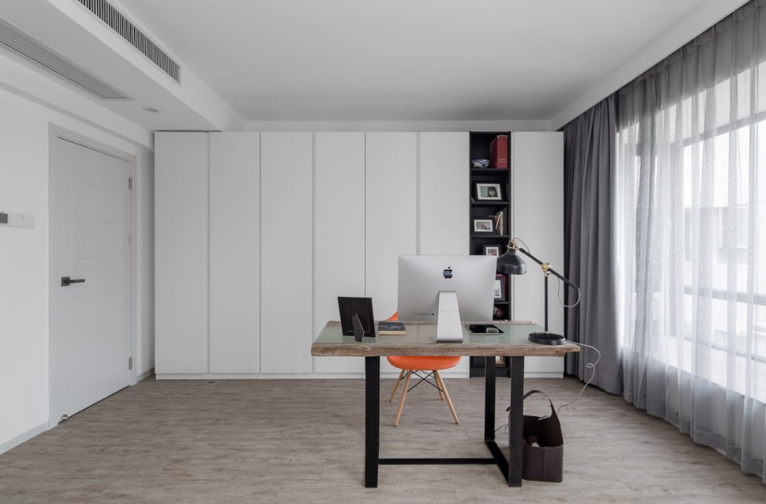 深圳 200 平现代简约私宅,原朴之美展现生活热情-25