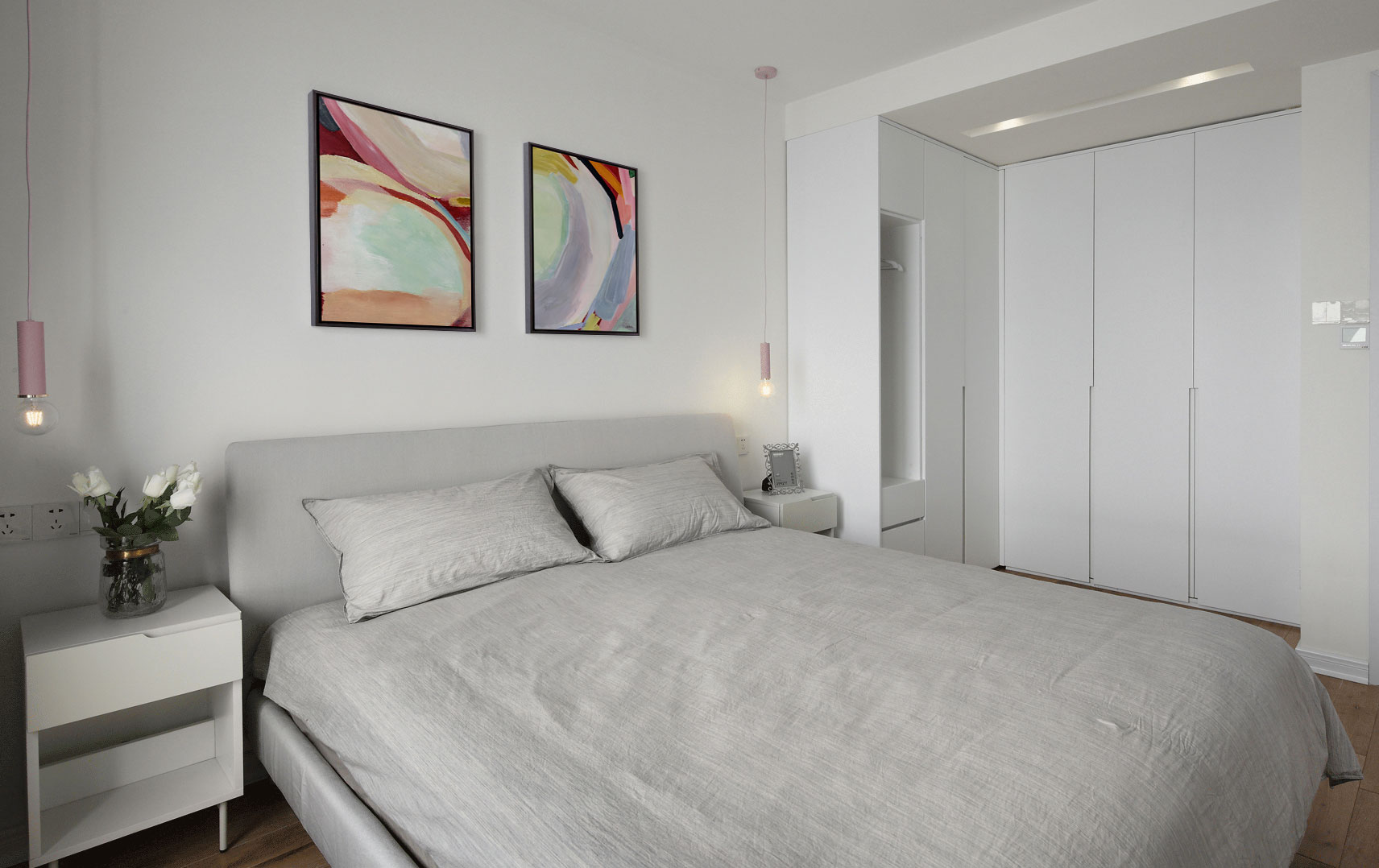 鲜艳的颜色在合理运用下会起到画龙点睛的作用-8